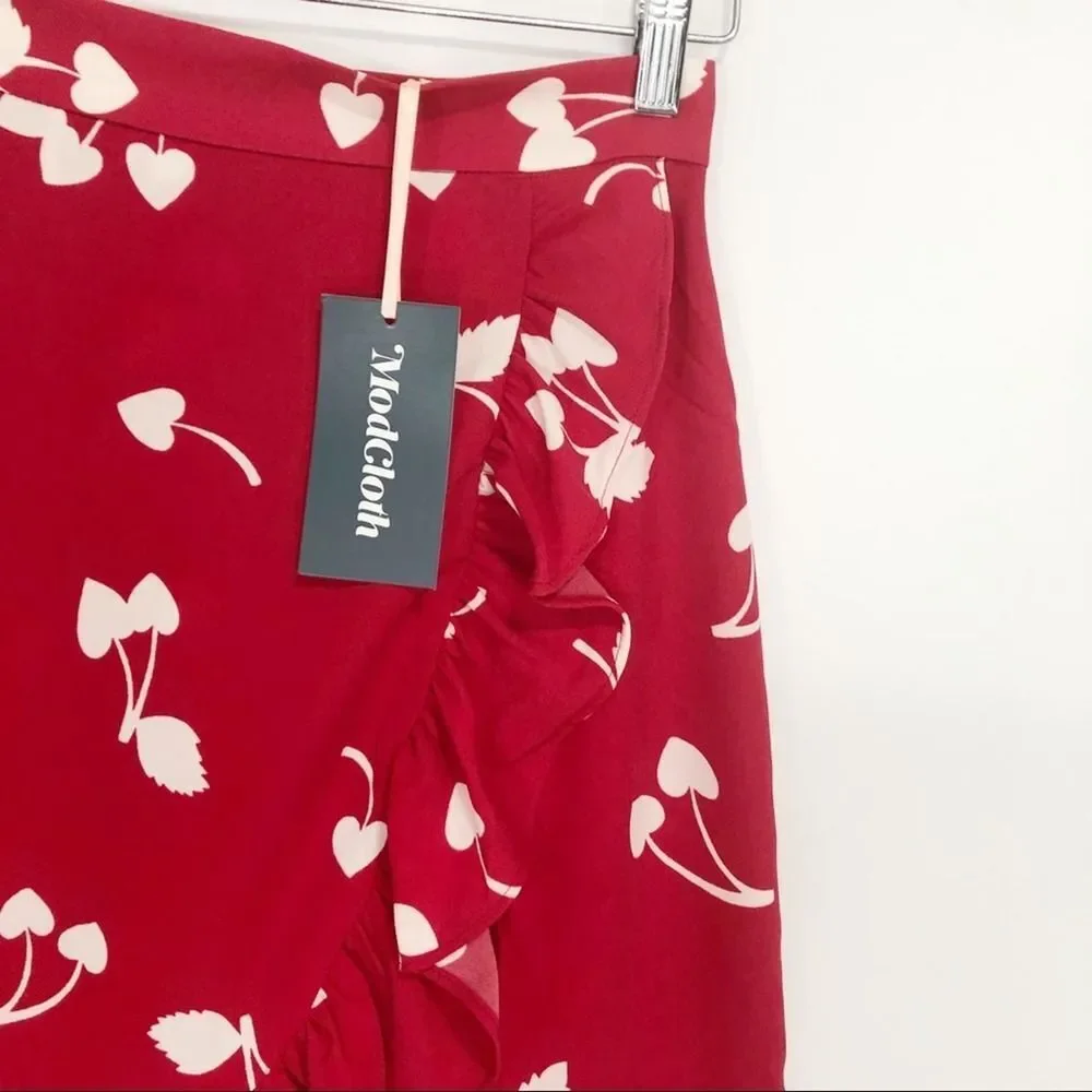 Modcloth Ruffled A-Line Womens Skirt It's a Wrap Cherry Print Size 2 / XS